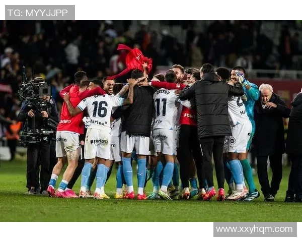 足球明星齐聚一堂激情对决精彩瞬间尽在球场上演