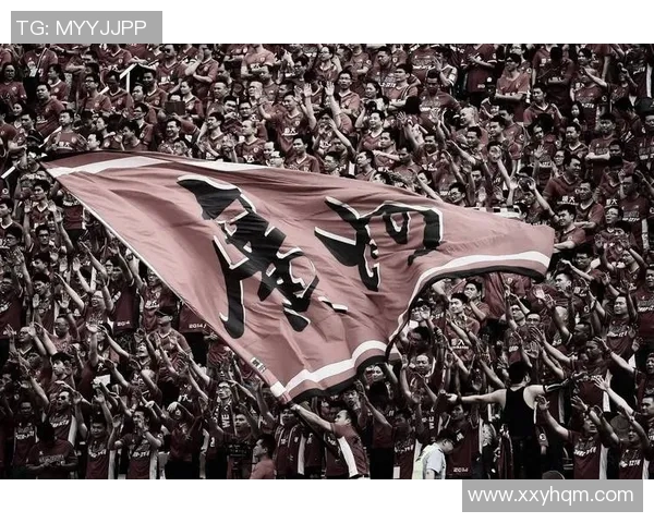 哪位足球明星与中国球迷关系密切并积极参与中方活动引发关注